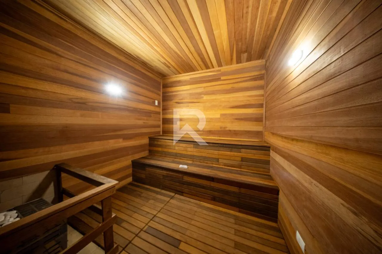 2-bedroom apartment in a building with a sauna — photo 38