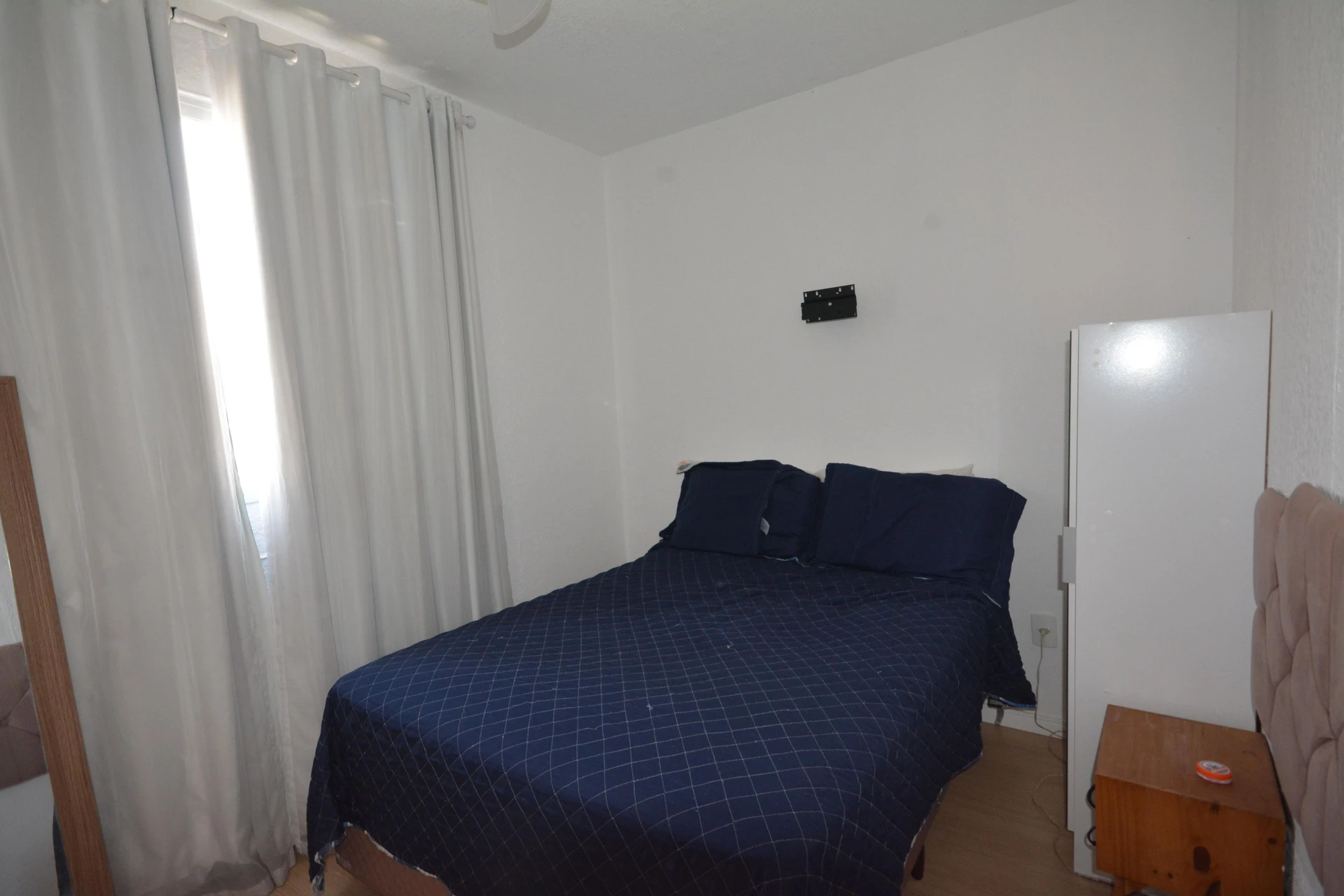 Furnished 2-bedroom apartment with a gas stove kitchen — photo 38