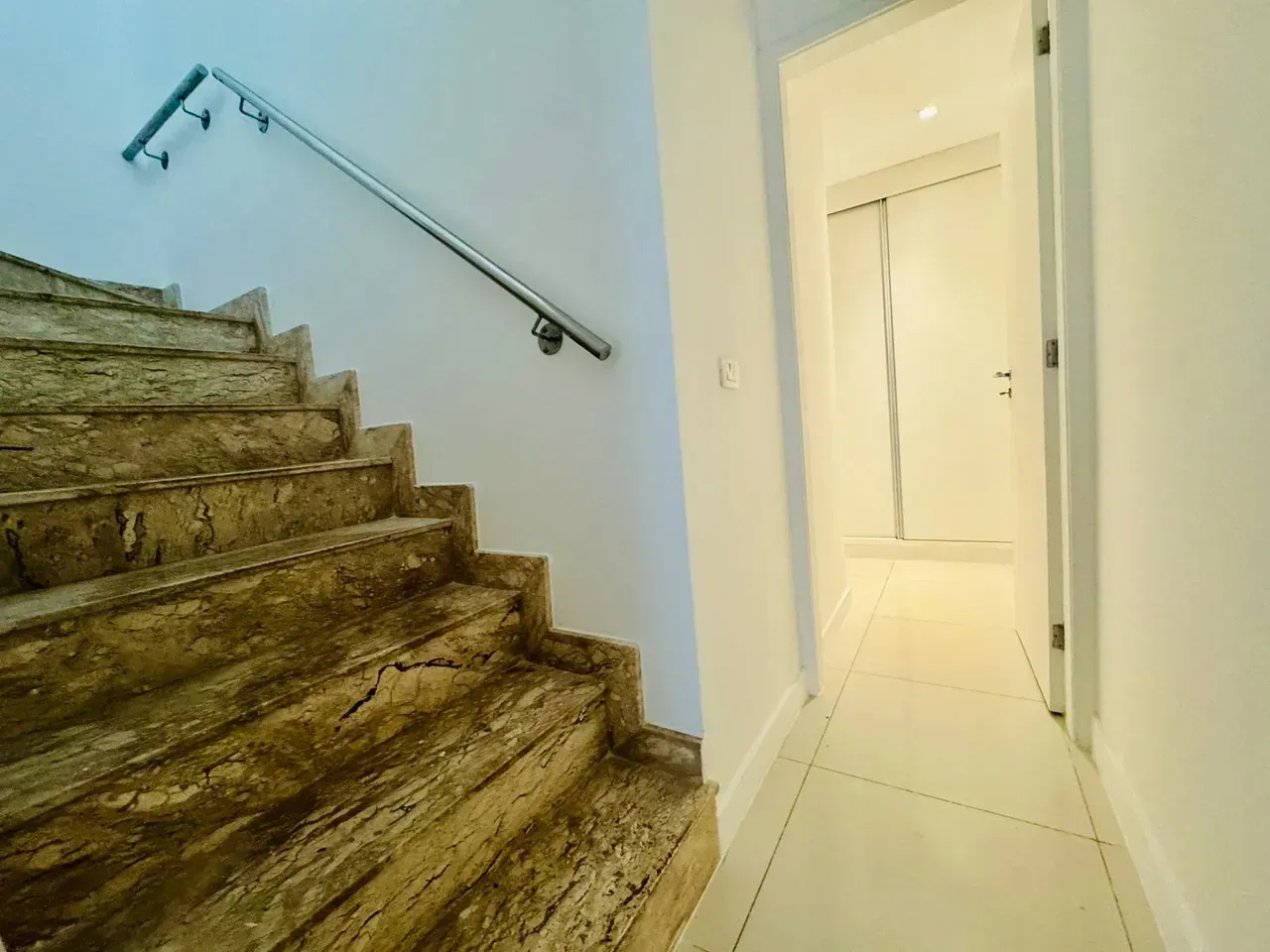 Penthouse with 4 bedrooms and 5 bathrooms plus 4 parking — photo 20