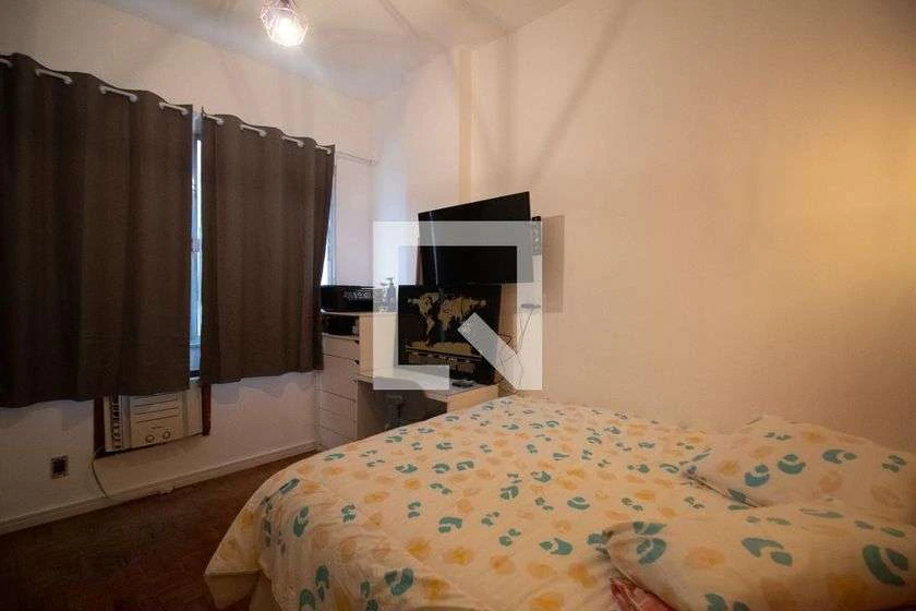 Furnished 67 m² apartment with 2 bedrooms and 1 bathroom — photo 8