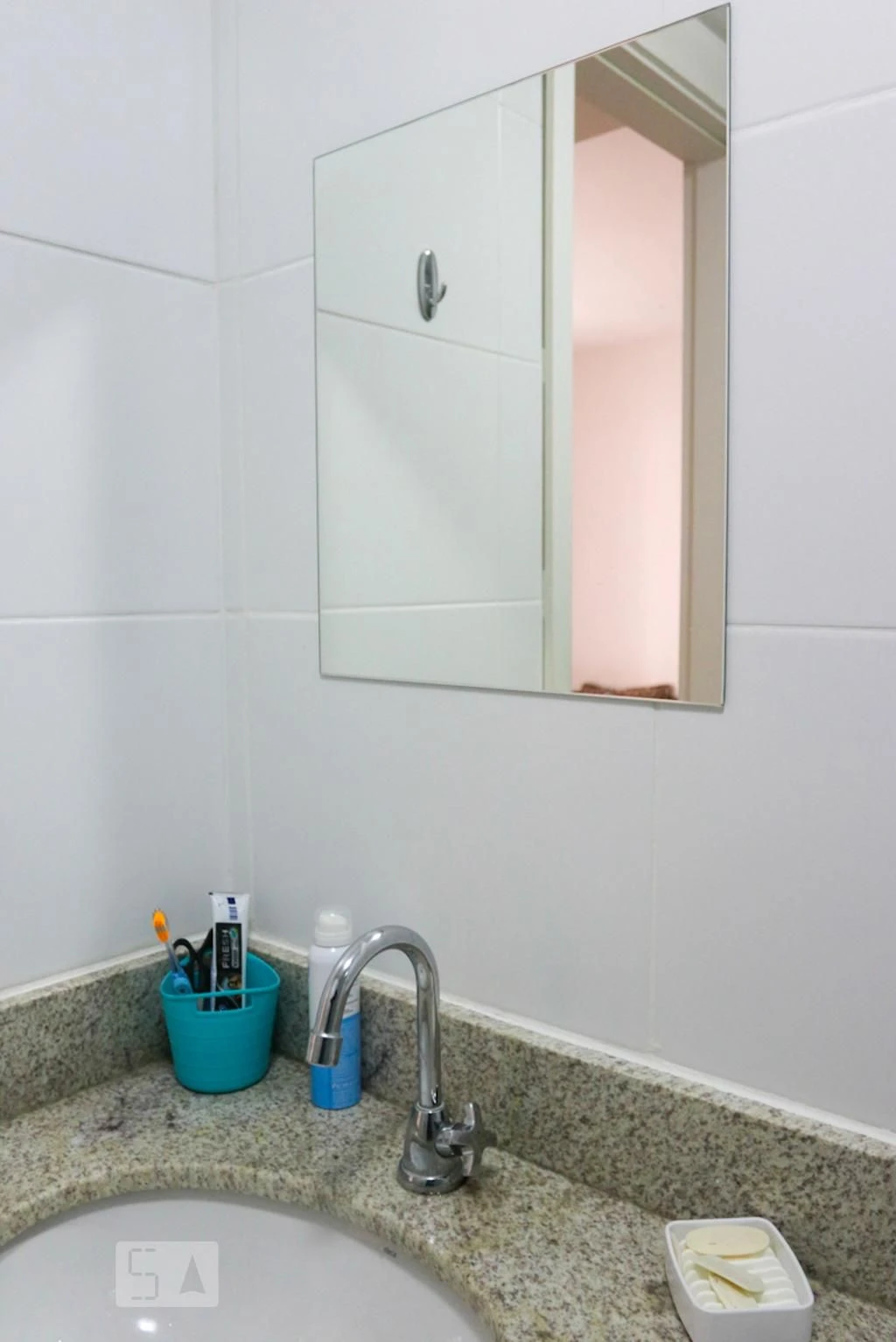 Furnished 2-bedroom apartment with 2 bathrooms and parking — photo 42