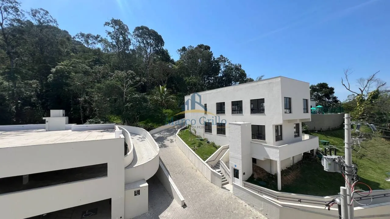 Unfurnished 2-bedroom apartment, 48 m², with balcony — photo 4