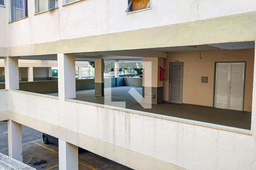 Apartamento amueblado de 2 dormitorios y cocina aparte — photo 9