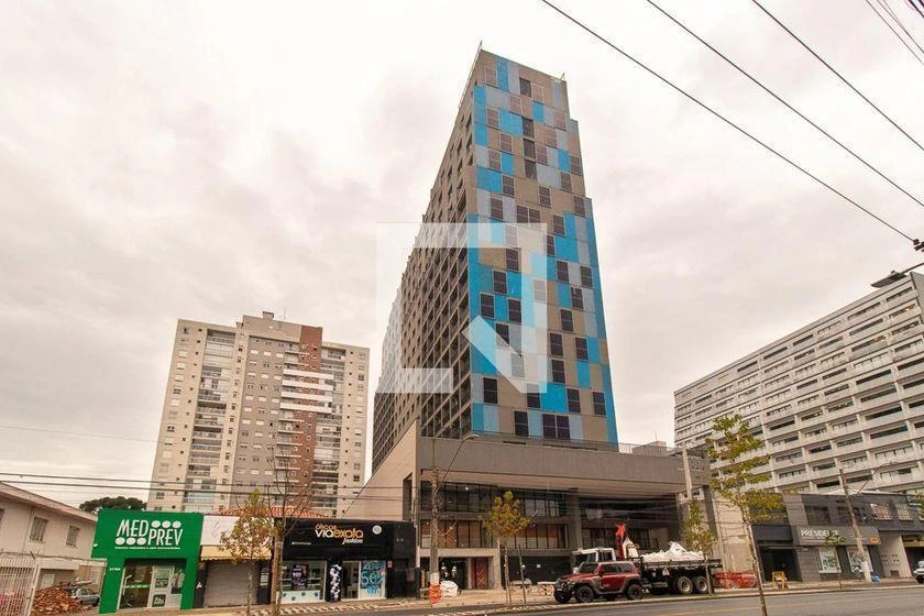 One-bedroom apartment in a building with a gym — photo 28