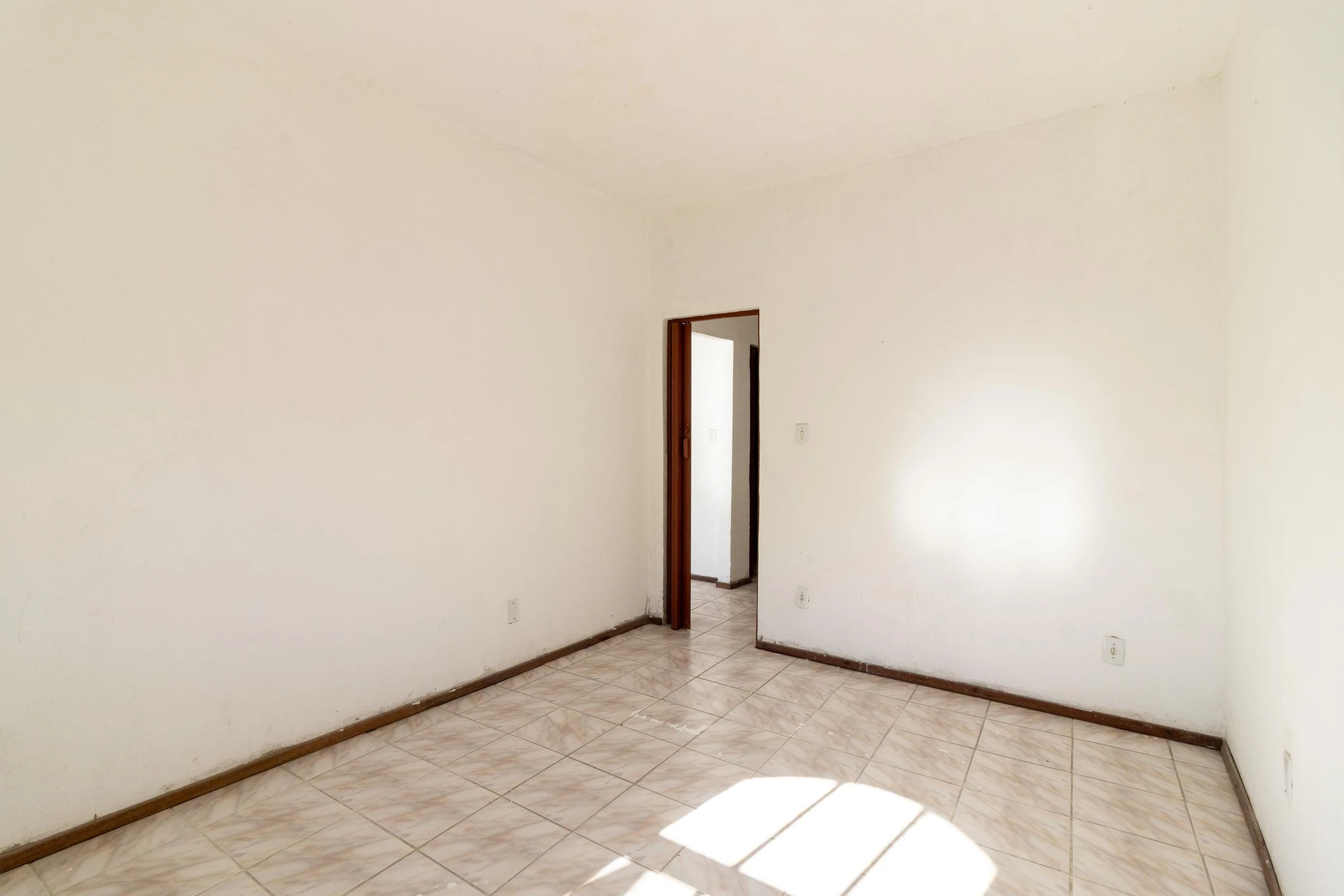 Casa sin amueblar con 2 dormitorios y balcón — photo 15
