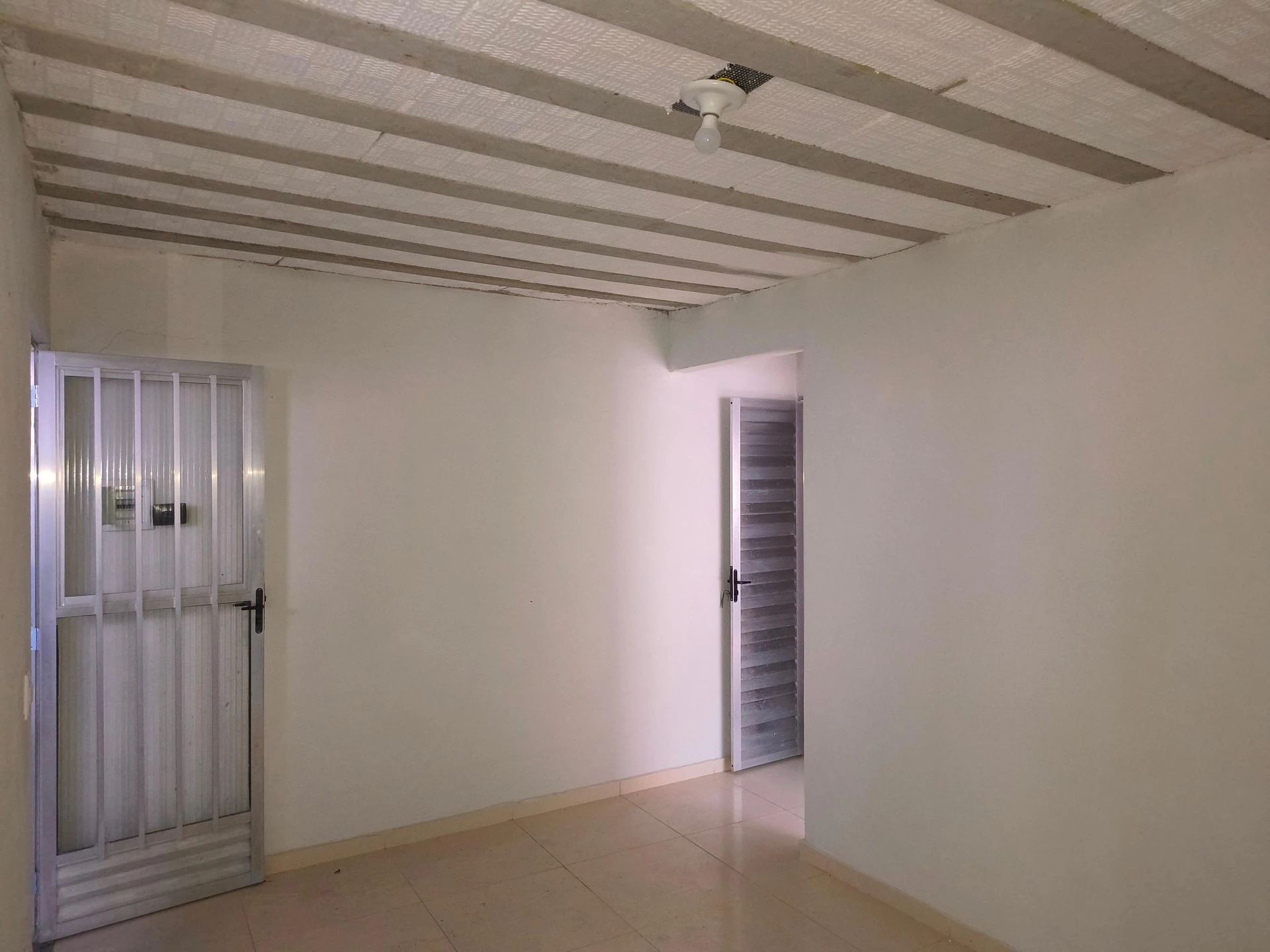 Kit sin amueblar con 1 dormitorio y 1 baño y balcón — photo 13
