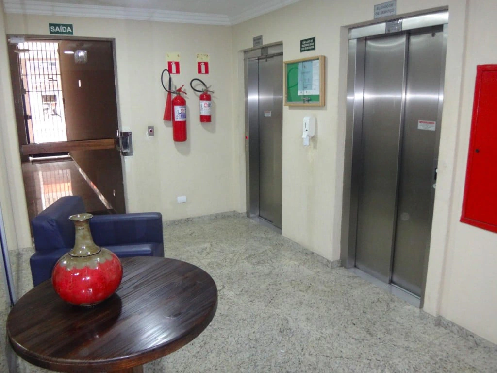 Apartment, 87 m², with wood or laminate floors — photo 12