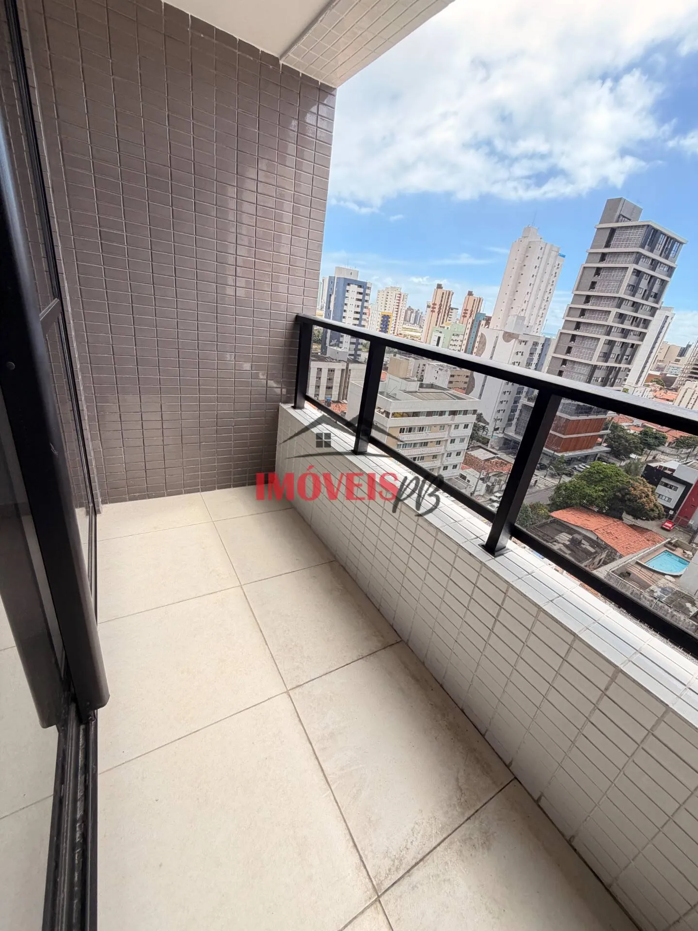 Apartamento de 3 quartos com suíte e varanda — photo 21