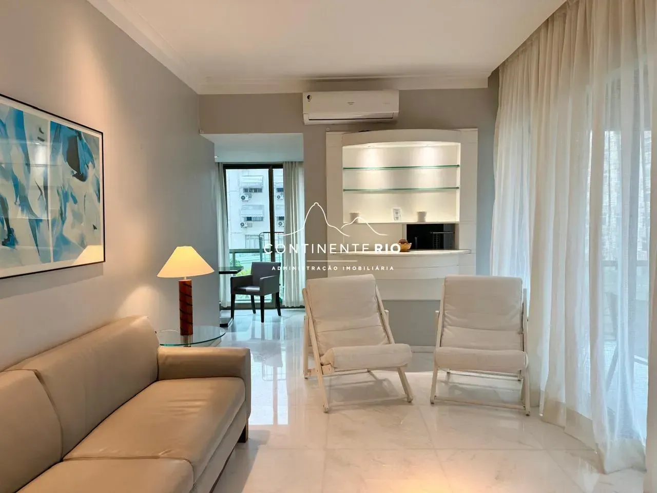 2-bedroom 90 m² apartment with air conditioning — photo 13