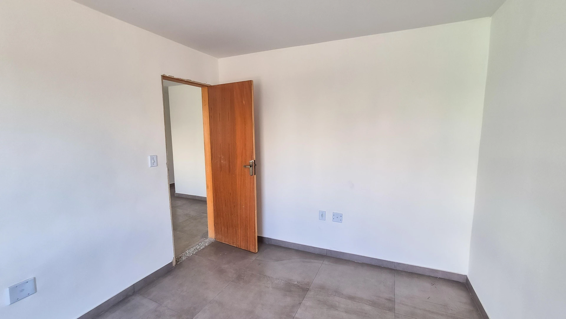 Apartment with 2 bedrooms and a balcony with grill — photo 18
