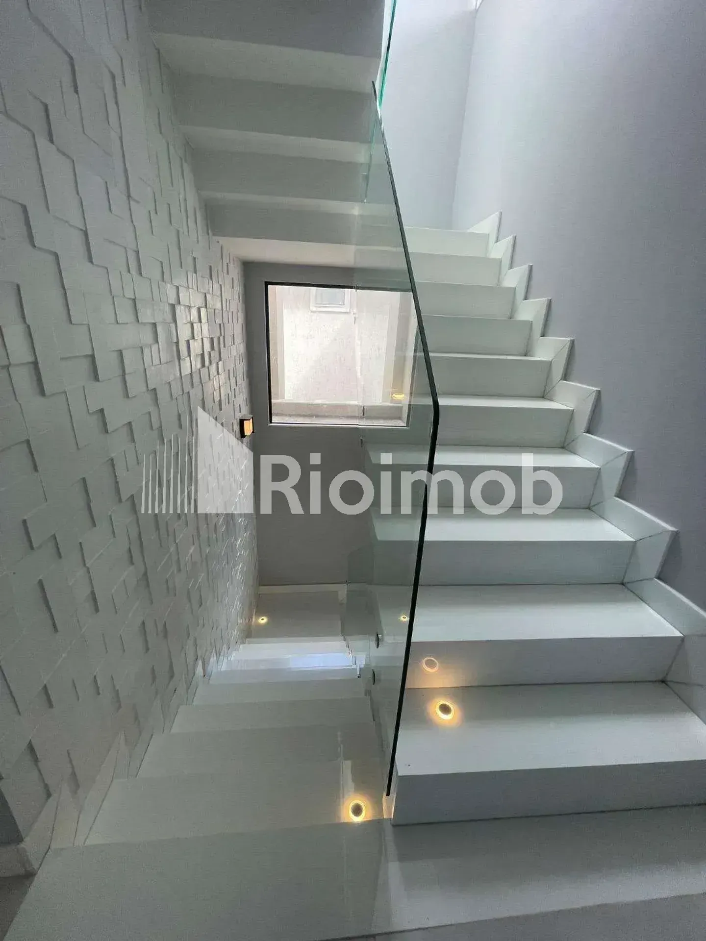 Будинок із кухнею відкритого планування та 5 спальнями 490 м² — photo 18