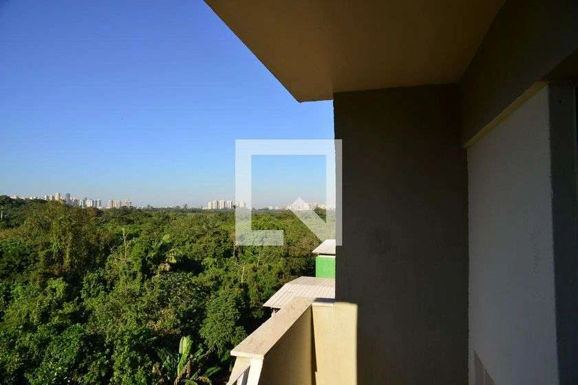 Apartamento de 70 m² com varanda e 2 quartos