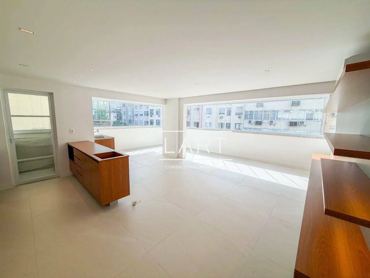 Apartamento com 3 dormitórios e cozinha americana — photo 11
