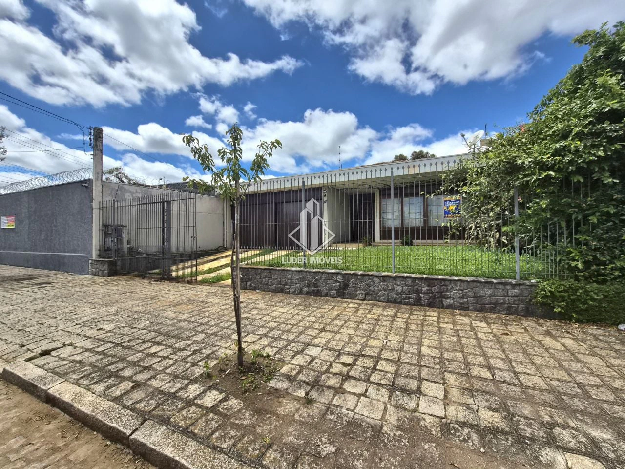 4-bedroom house with a garden in Curitiba — photo 20