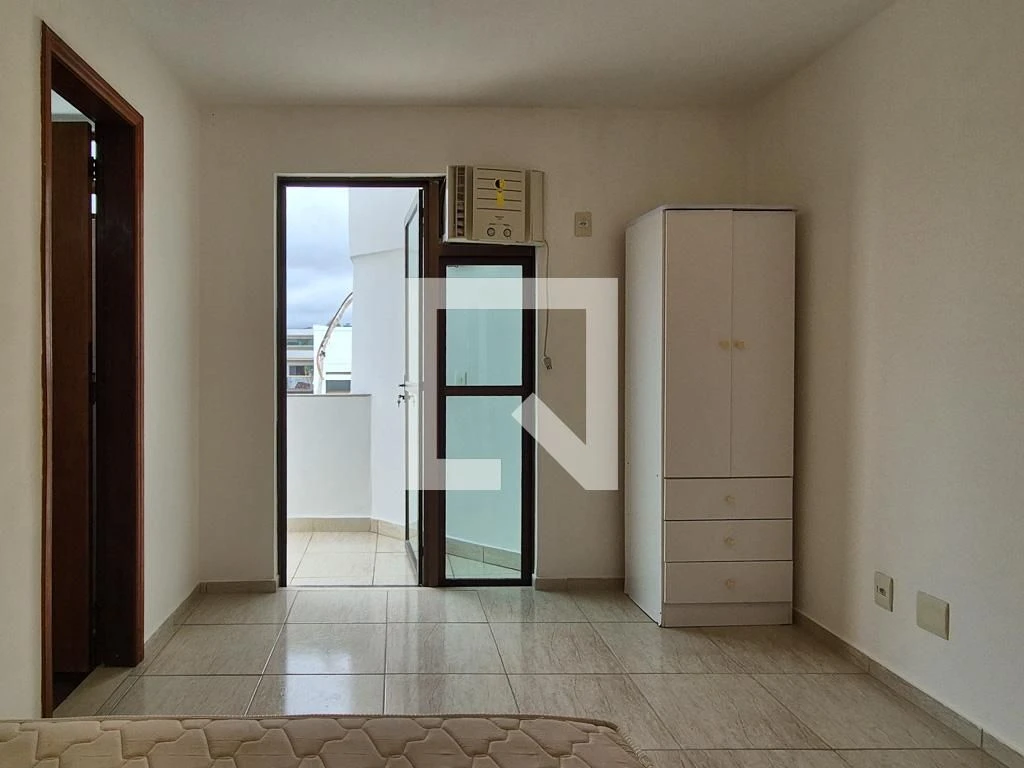 Furnished apartment with 3 en-suite bedrooms and 3 baths — photo 44