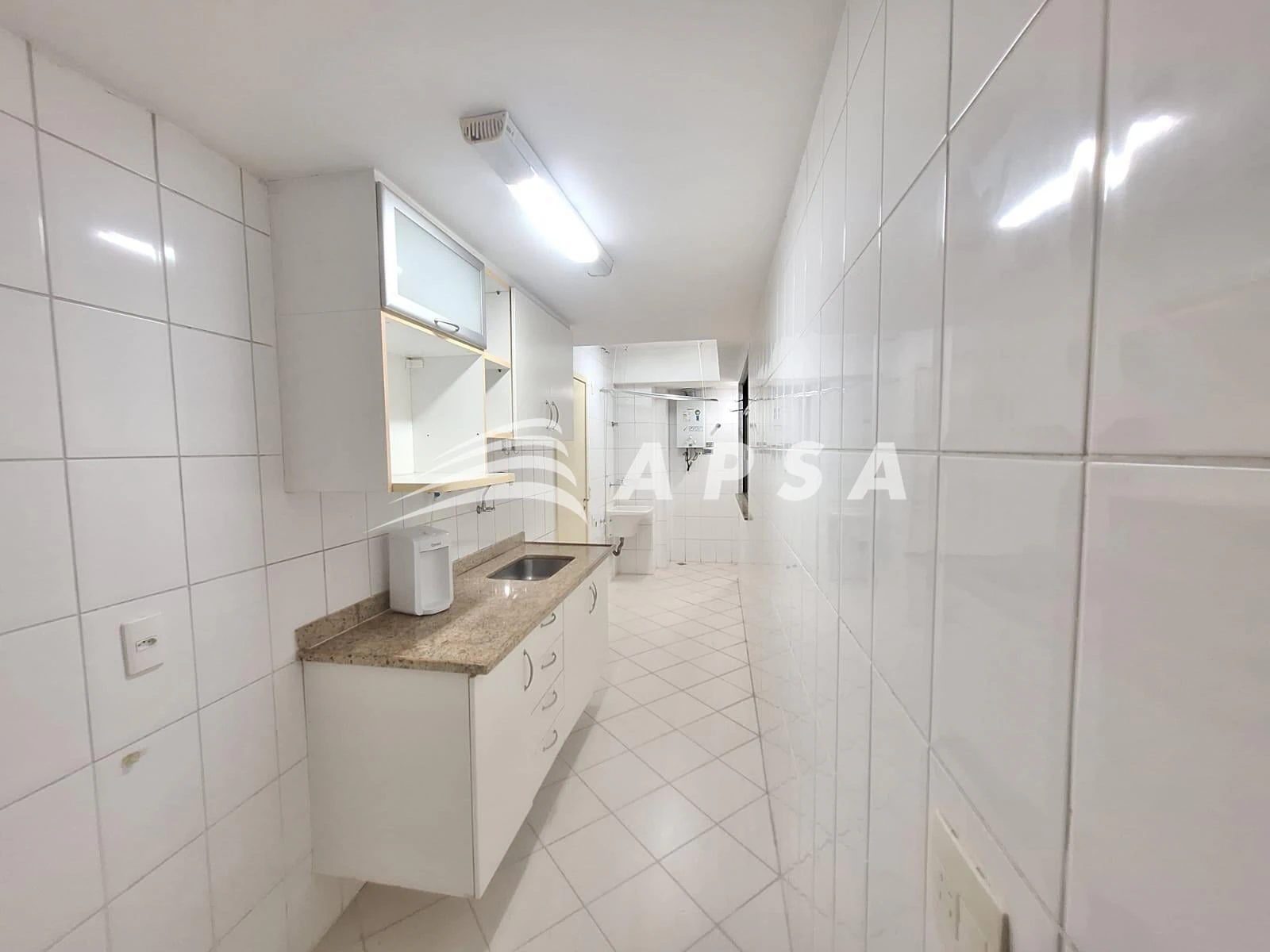 2-bedroom apartment with 75 m² and a balcony — photo 2