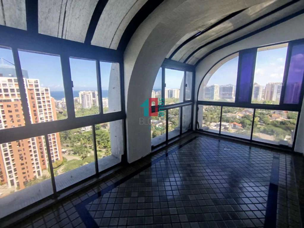 Duplex penthouse with 3 en-suite bedrooms and 200 m²