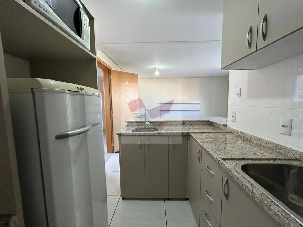 Furnished 42 m² studio in Curitiba — photo 10