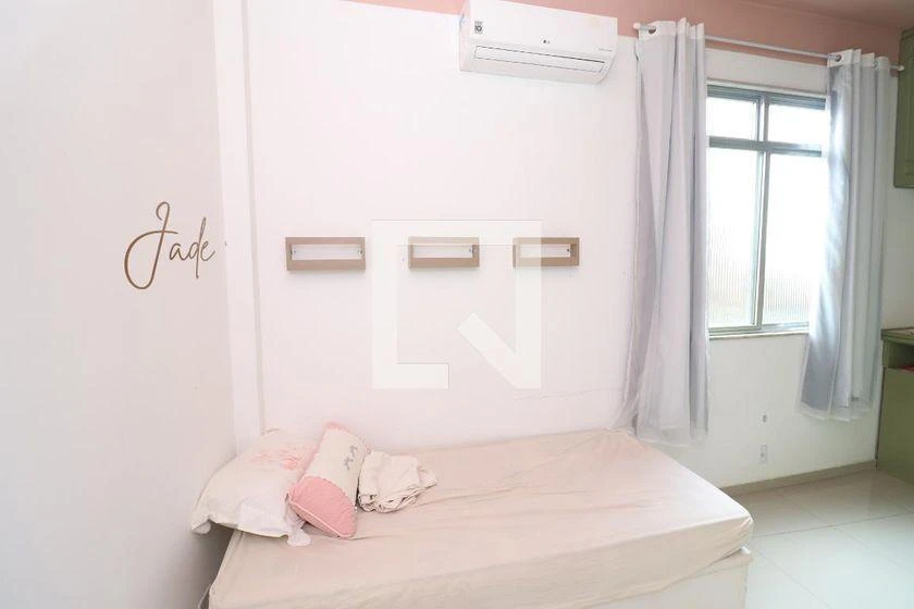 Home office in a 10-bedroom house, 747 m² — photo 27