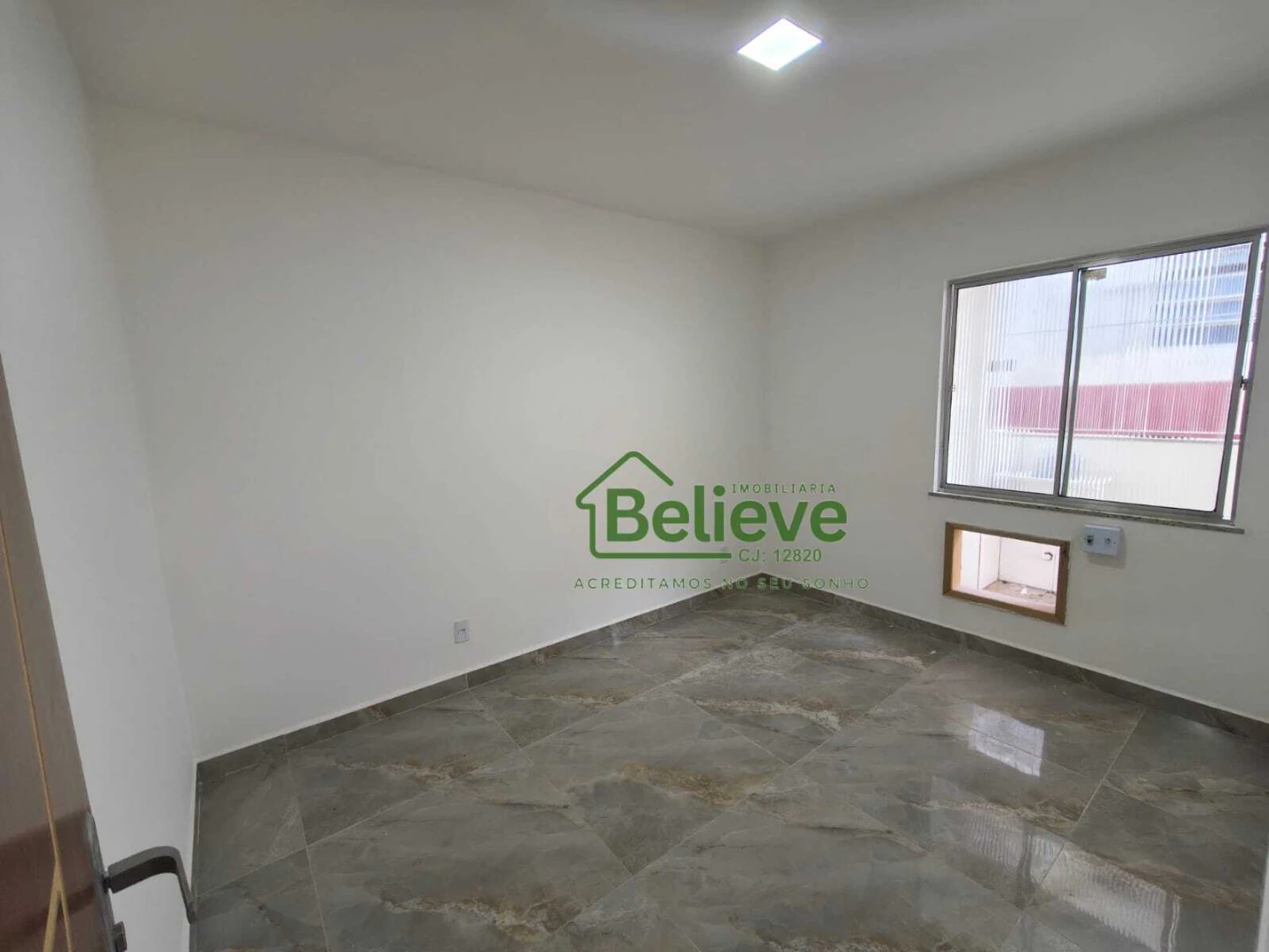 Casa reformada com 1 quarto e piso de cerâmica — photo 9