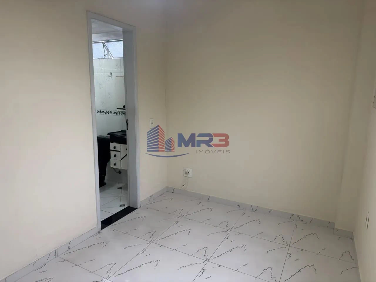 2-bedroom apartment in a building with a pool — photo 8