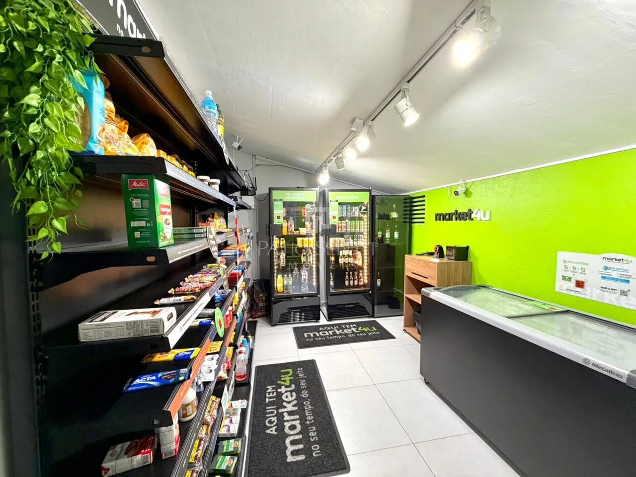 3-bedroom apartment with a washing machine in Curitiba — photo 3