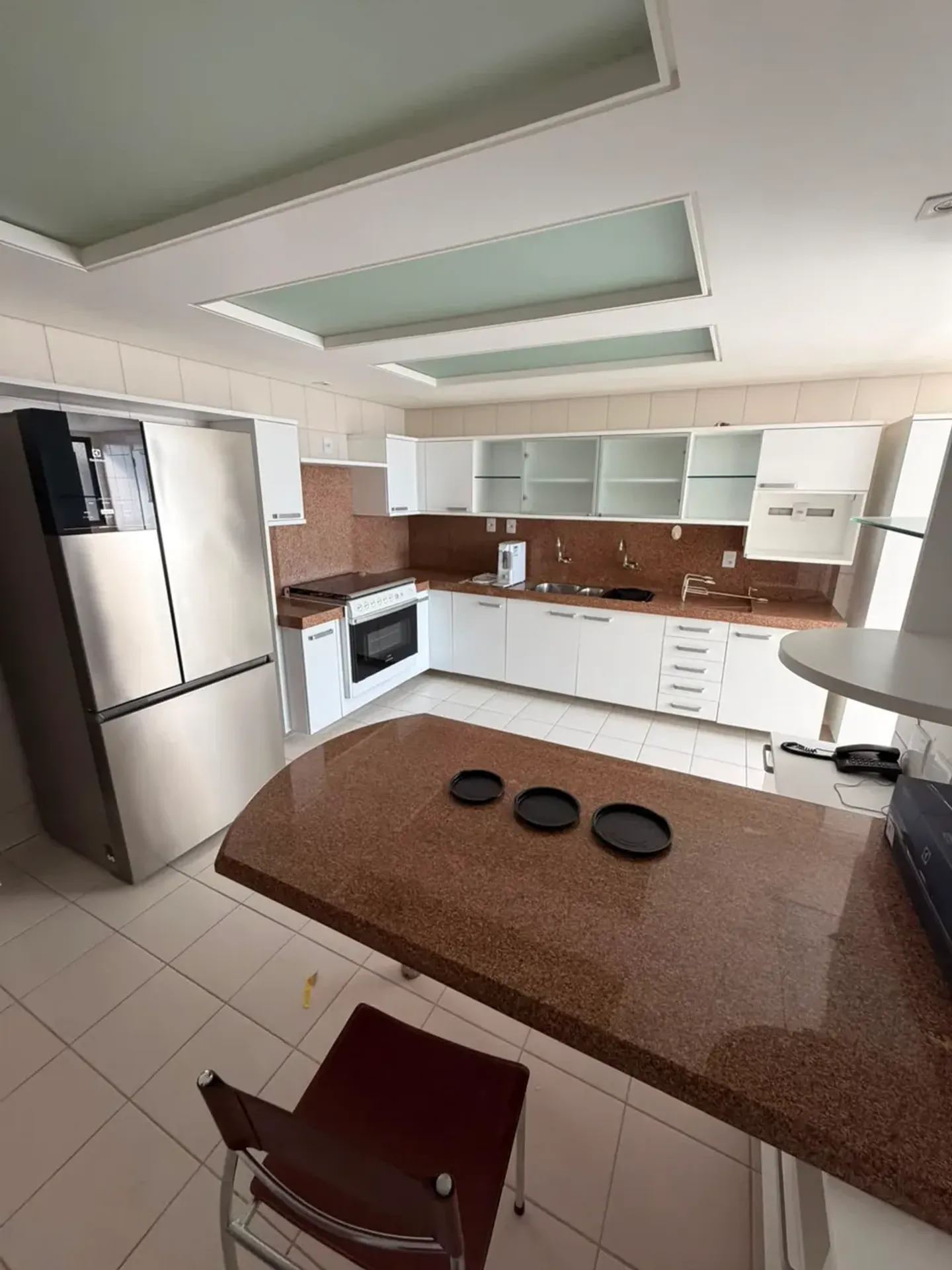 3-bedroom apartment with a water view — photo 11