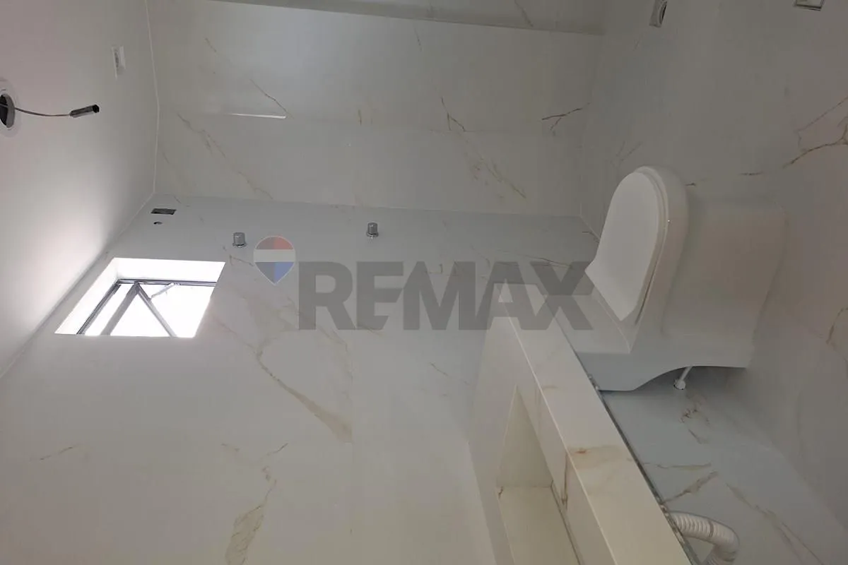 Рабочее место и 3 спальни: квартира 96 м² — photo 22