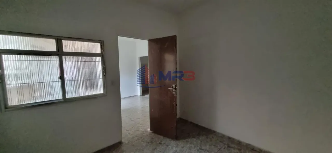 Unfurnished rental house with 2 bedrooms and 1 bathroom — photo 5
