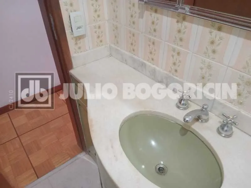 140 m² apartment on the 3rd floor with 1 en-suite — photo 5