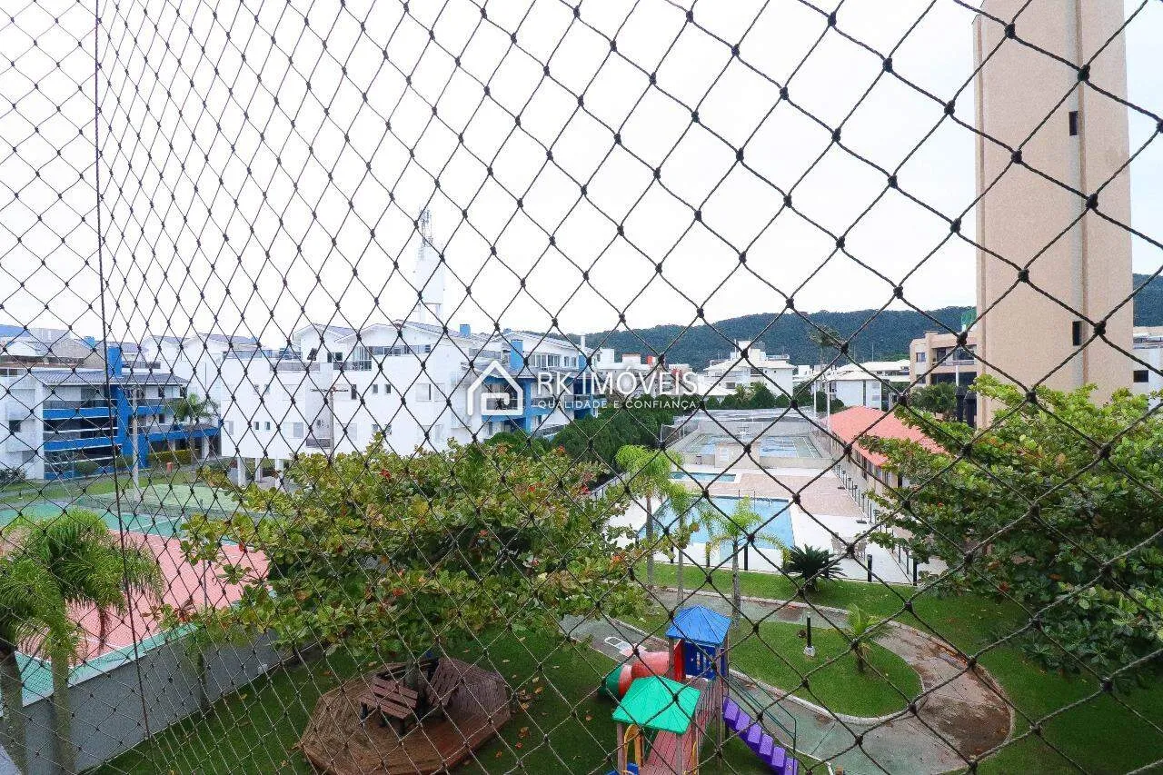 Rental apartment with 3 bedrooms and a balcony — photo 32