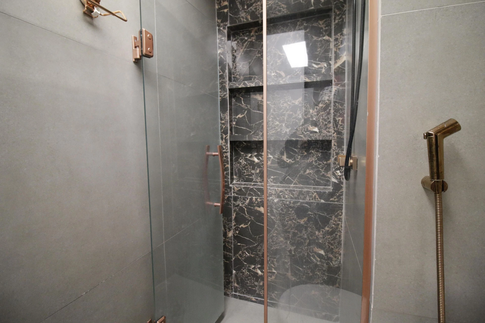 Apartamento mobiliado com 2 quartos e varanda — photo 16