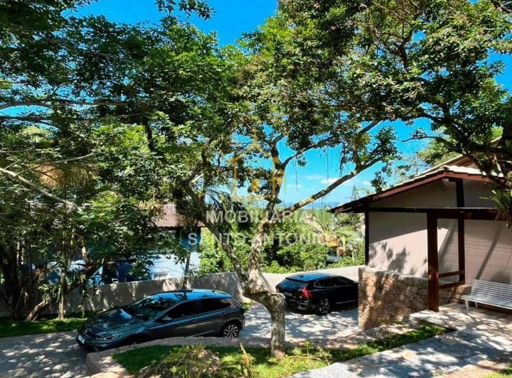 Rentable house with 350 m², 3 bedrooms and 4 parking spots — photo 3