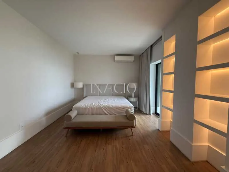 Water view in a 4-bedroom apartment, 380 m² — photo 18