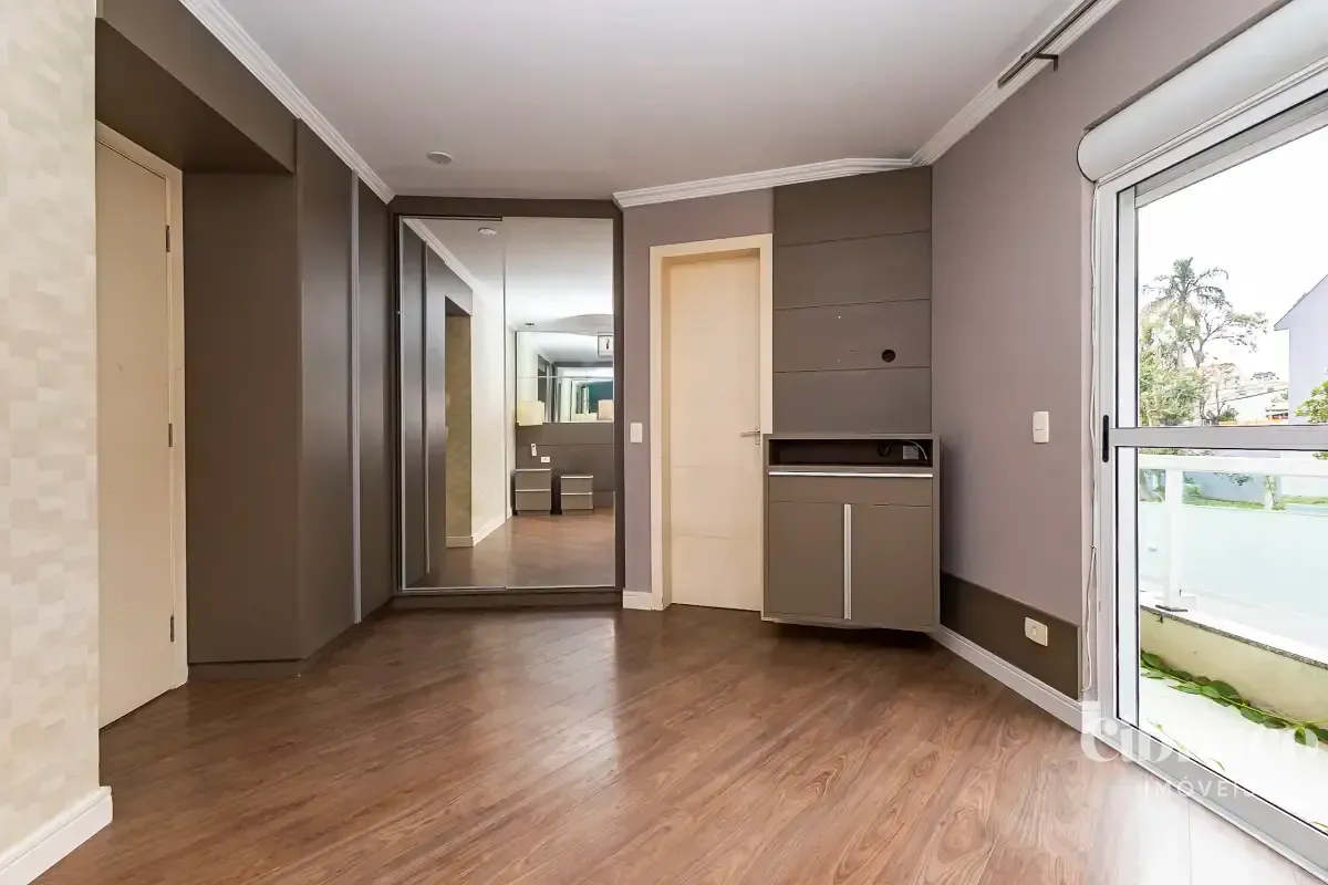House with 3 bedrooms and a gas-stove open-plan kitchen — photo 36