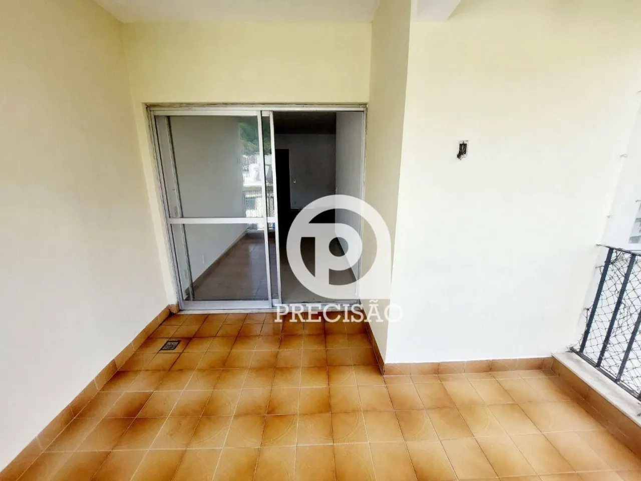 70 m² apartment with laundry area and 1 bedroom — photo 9