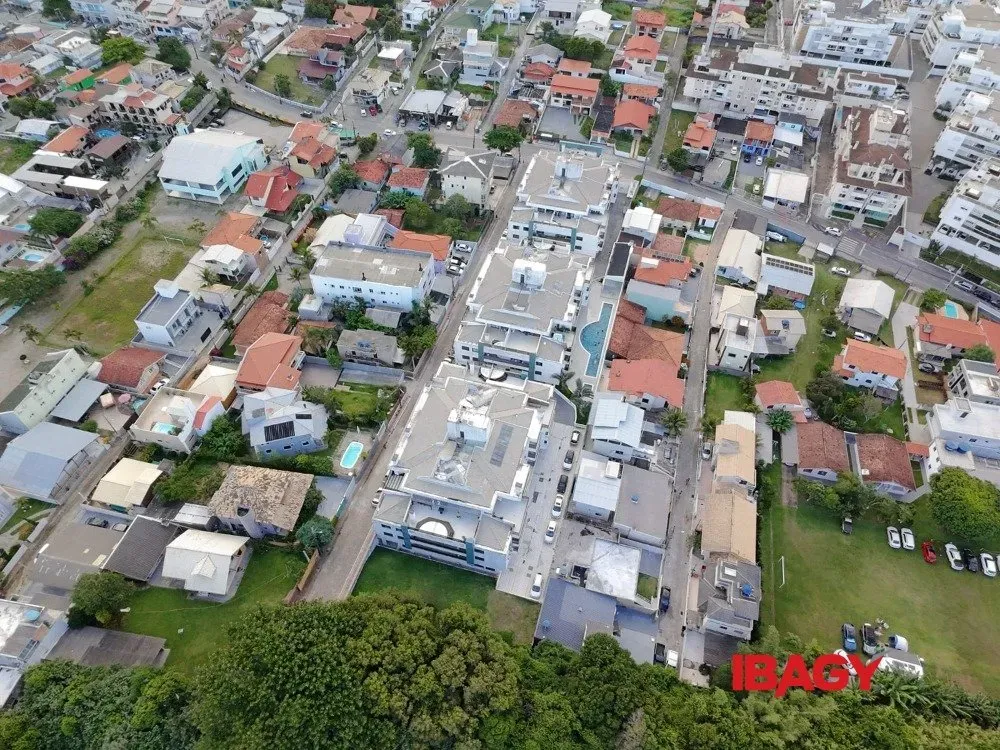 Квартира с 3 спальнями, 102 м², 1 ванная и 2 места — photo 12