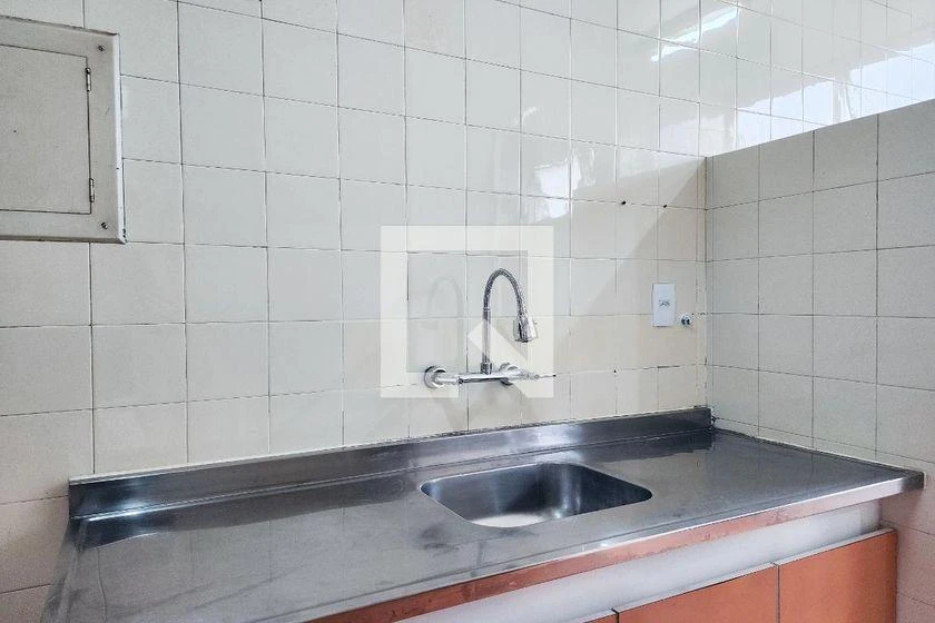 2-bedroom apartment in a building with a pool — photo 22