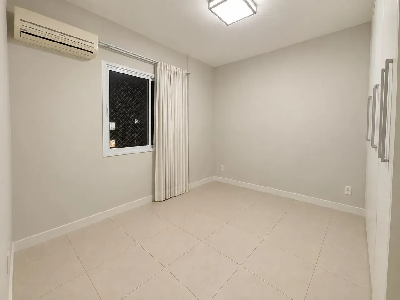 Apartment, 114 m², with a walk-in closet — photo 6