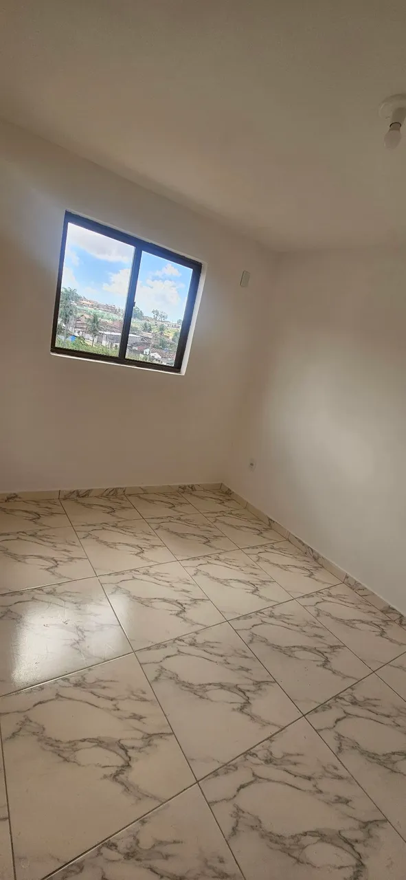 2-bedroom apartment in a building with a gym — photo 3