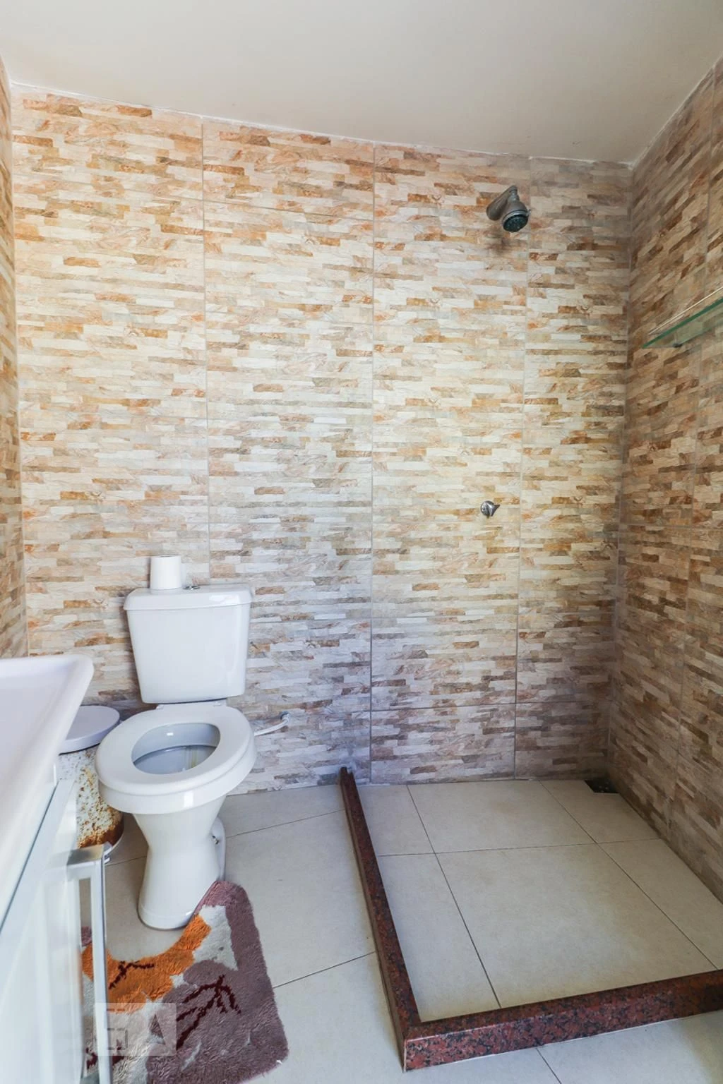 Furnished house with 3 bedrooms and private yard — photo 35