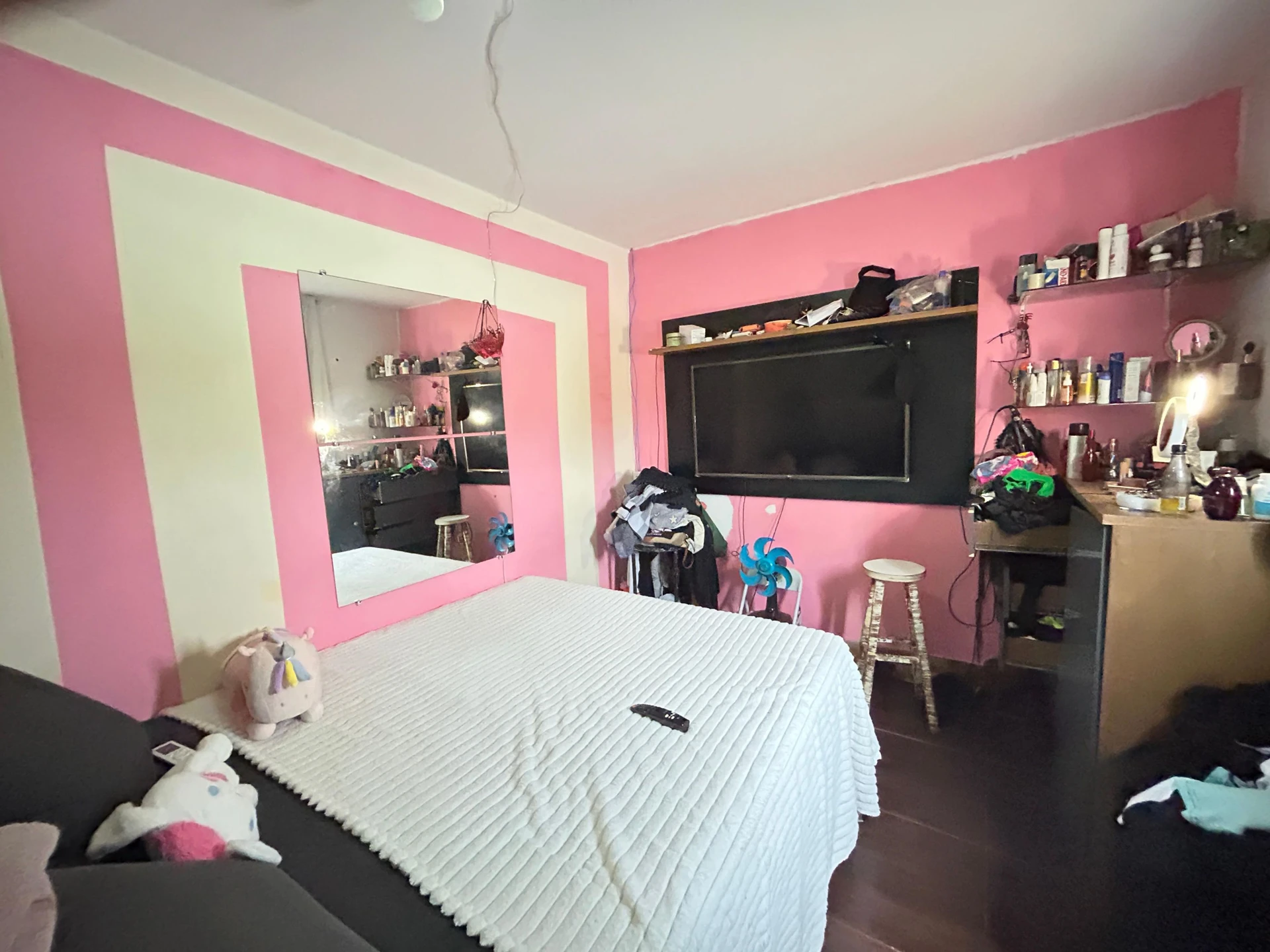Furnished apartment with 3 bedrooms and 2 bathrooms