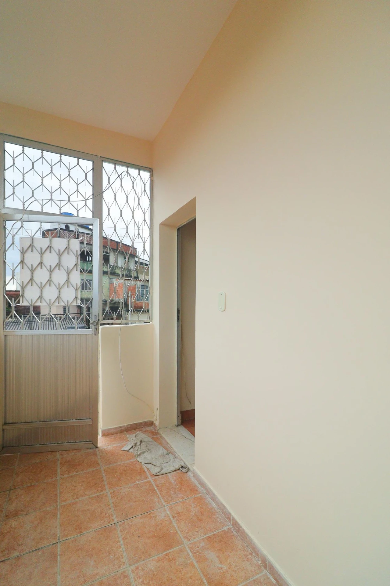 Rental apartment with 2 bedrooms and 2 bathrooms — photo 33