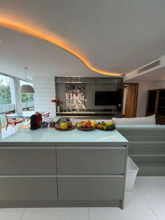 Furnished 2-bedroom apartment with open-plan kitchen — photo 19