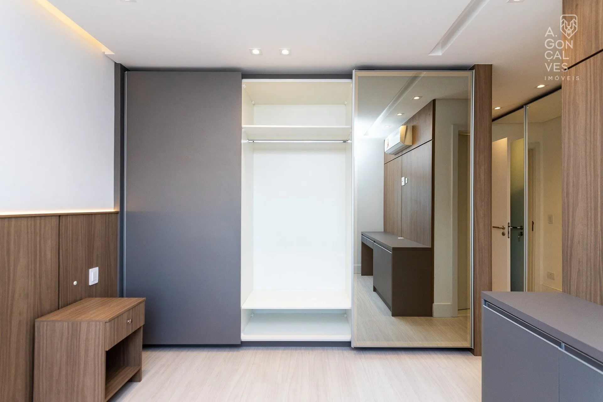 Apartamento com 4 quartos, 3 banheiros e 3 vagas — photo 48
