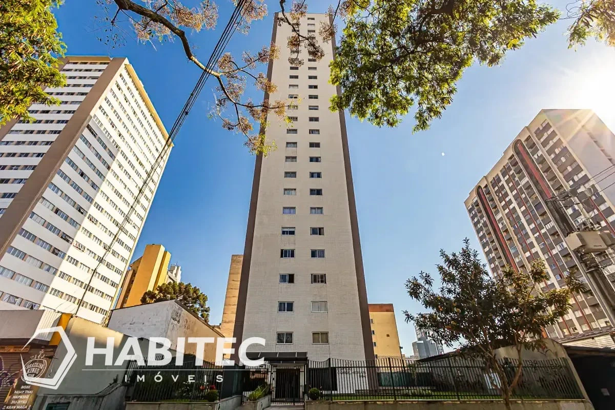 Квартира з 2 спальнями та дерев'яною підлогою або ламінатом — photo 22