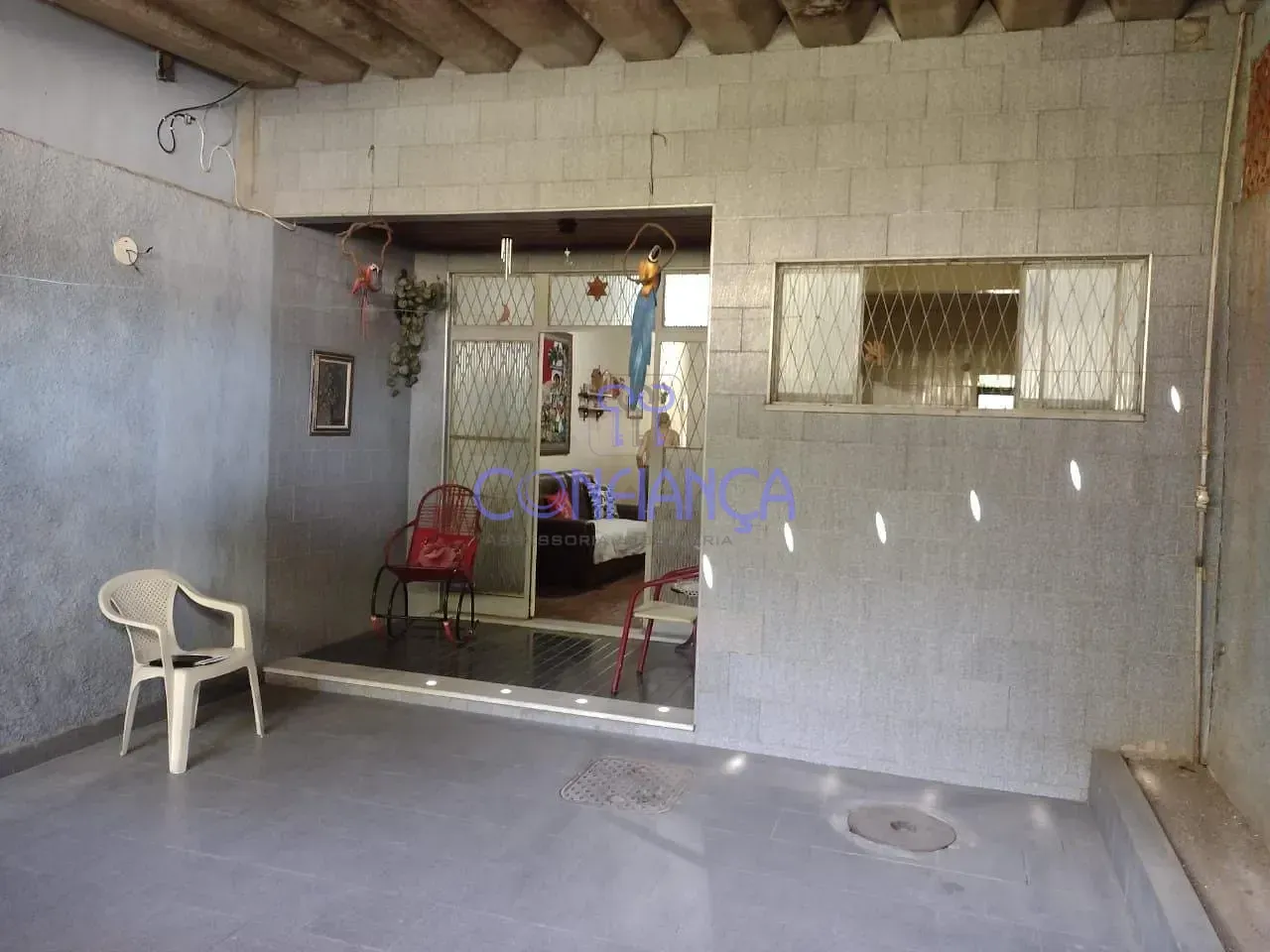 Casa mobiliada com cozinha e fogão a gás — photo 17
