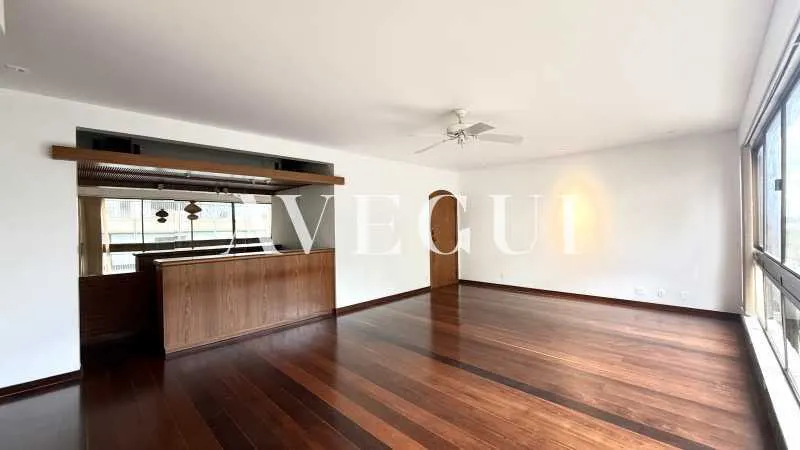 Apartamento 4 quartos com 2 suítes e jardim — photo 2
