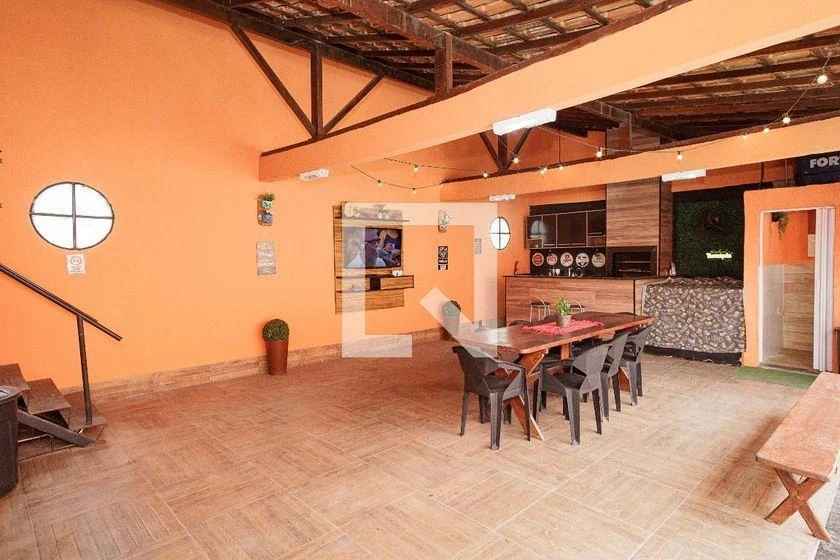 Furnished house with a pool and 3 bedrooms — photo 38