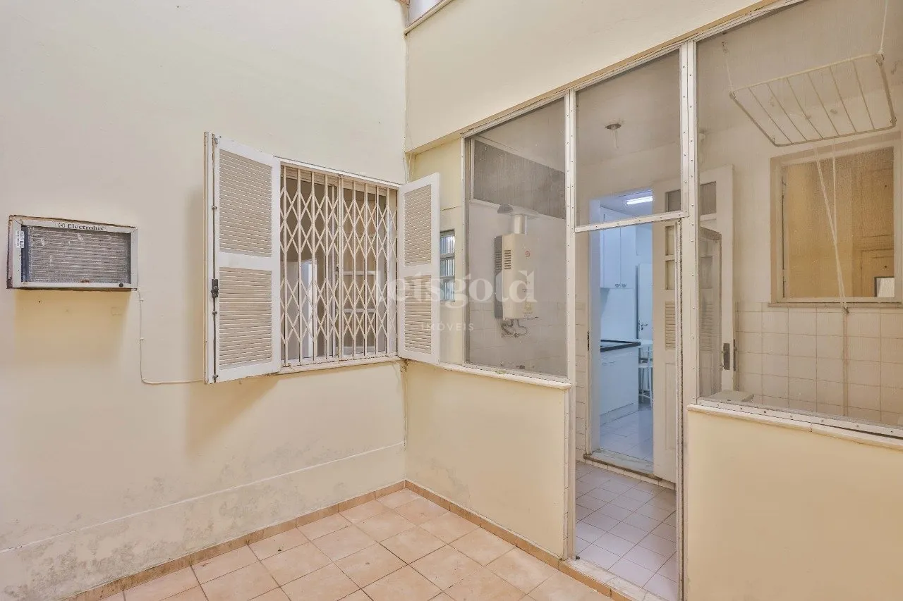 Ground-floor apartment with an enclosed winter balcony — photo 25